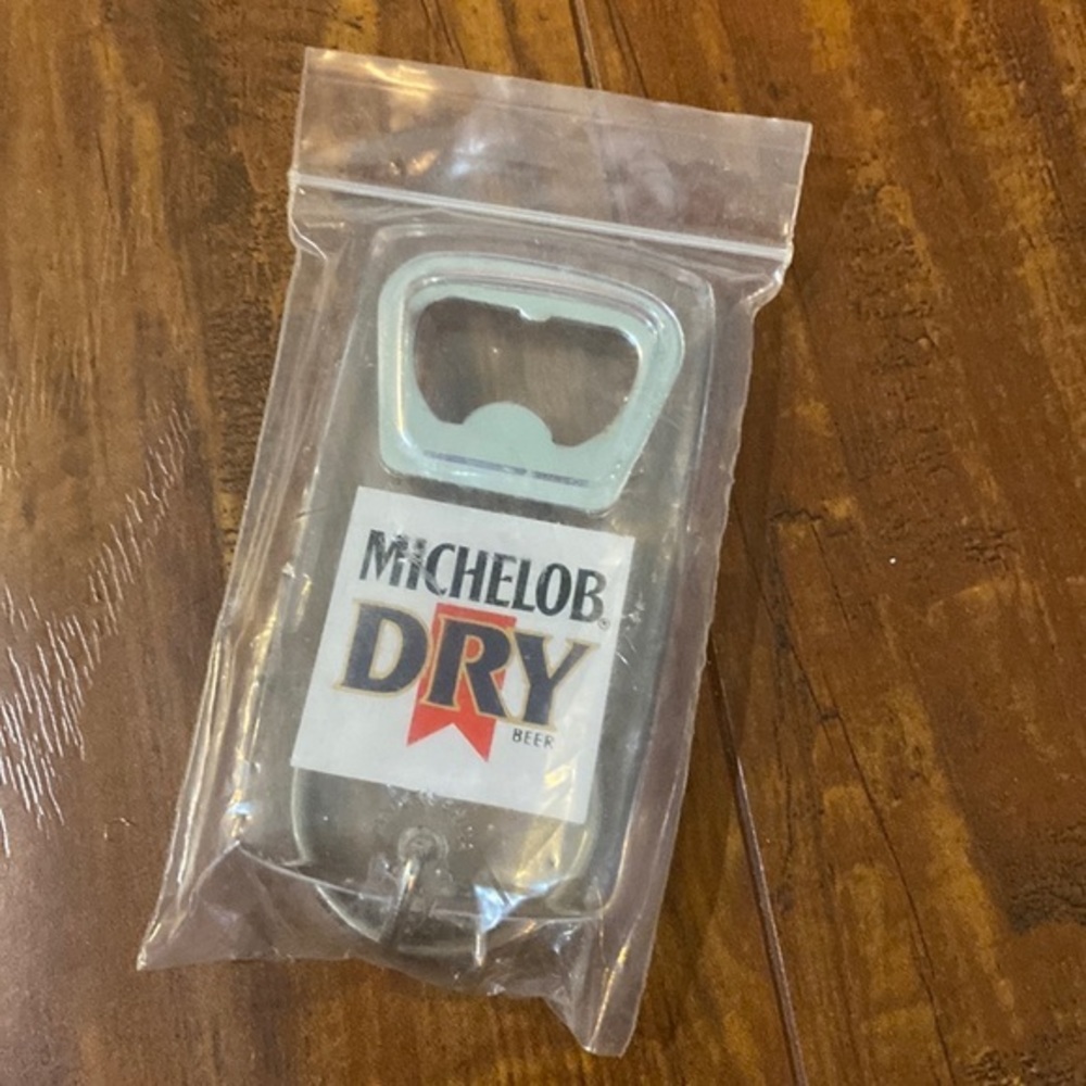 Michelob Dry Beer‎ bottle opener keychain